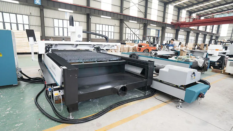 Agent price 2kw 3kw 4kw 6kw 8kw steel pipe cutter fiber laser tube cutting machine for metal pipe metal laser cutting machine