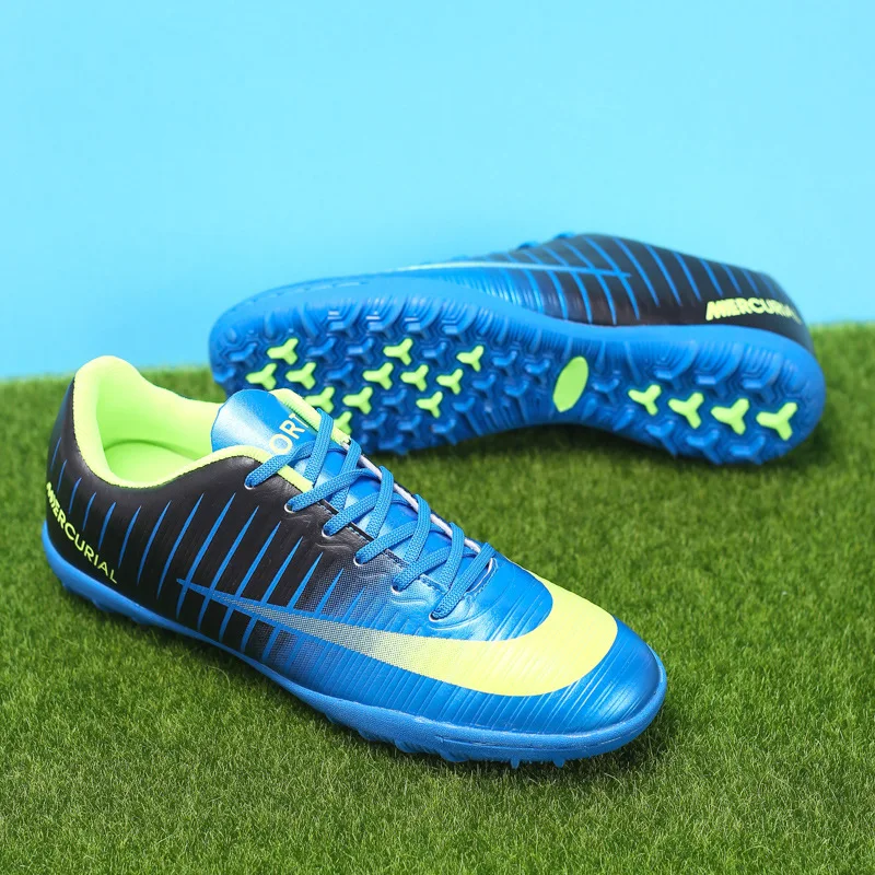 Wholesale Children Soccer Shoes Indoor Training Gym Breathable Score Shoes Football Shoes for Kids