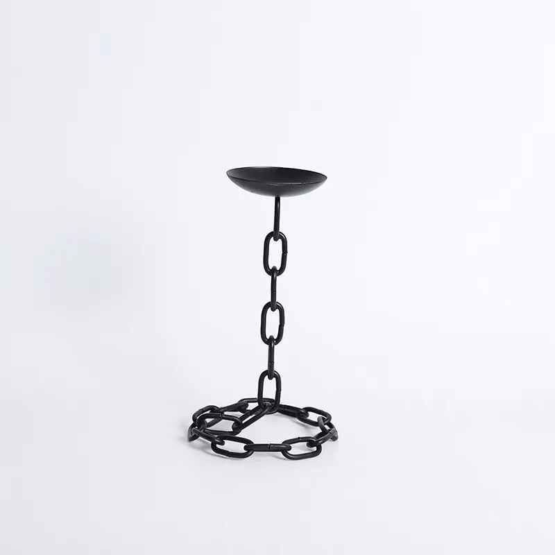 Simple modern wabi-Sabi vintage chain candlestick in ancient style iron art candlestick chain model room sales office porch