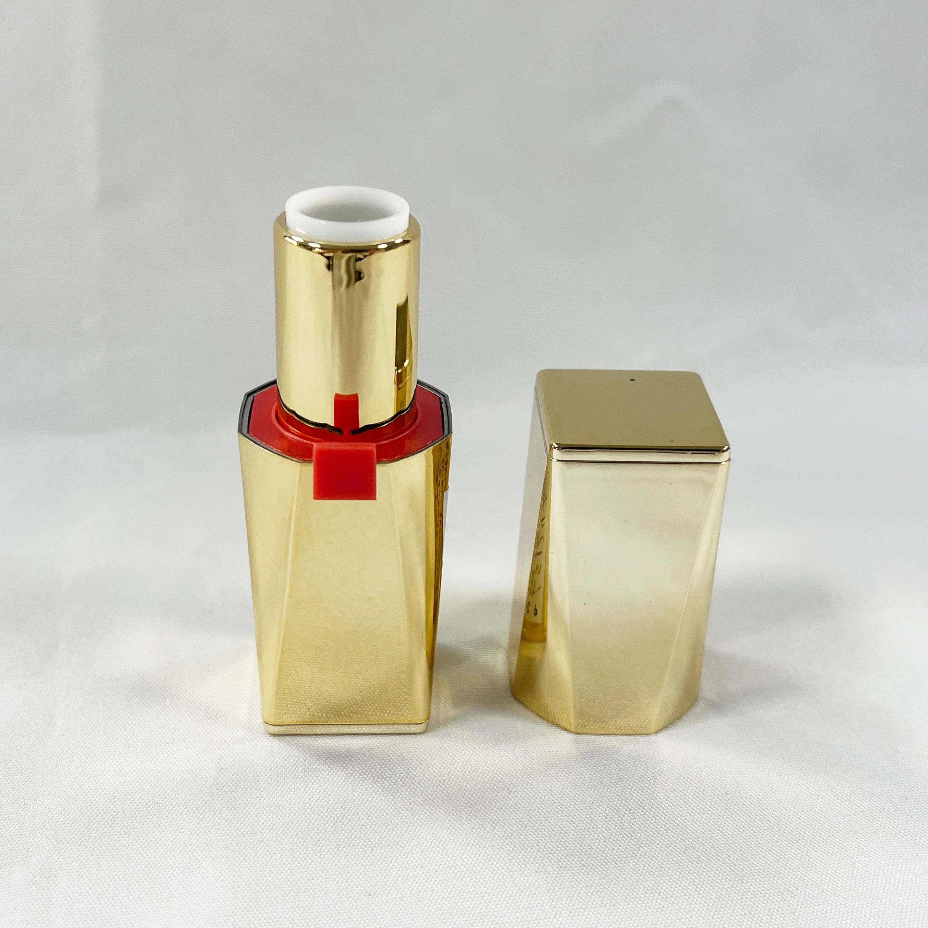 Luxury custom Plastic Cosmetic  Magnetic Lip Stick Container Tube Packaging Empty Lipstick Tube