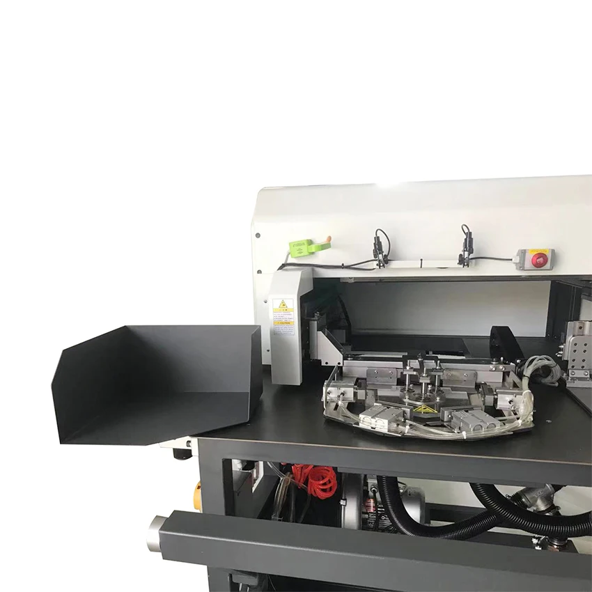 
A sewing machine that can fold jeans pocket automatically without ironing 