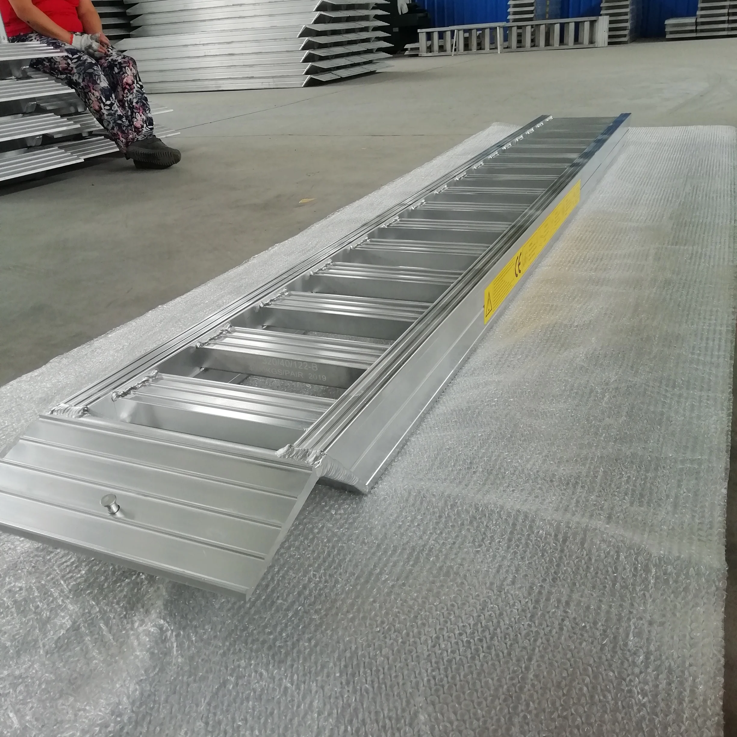 aluminum loading ramps supported up to 3ton/pair