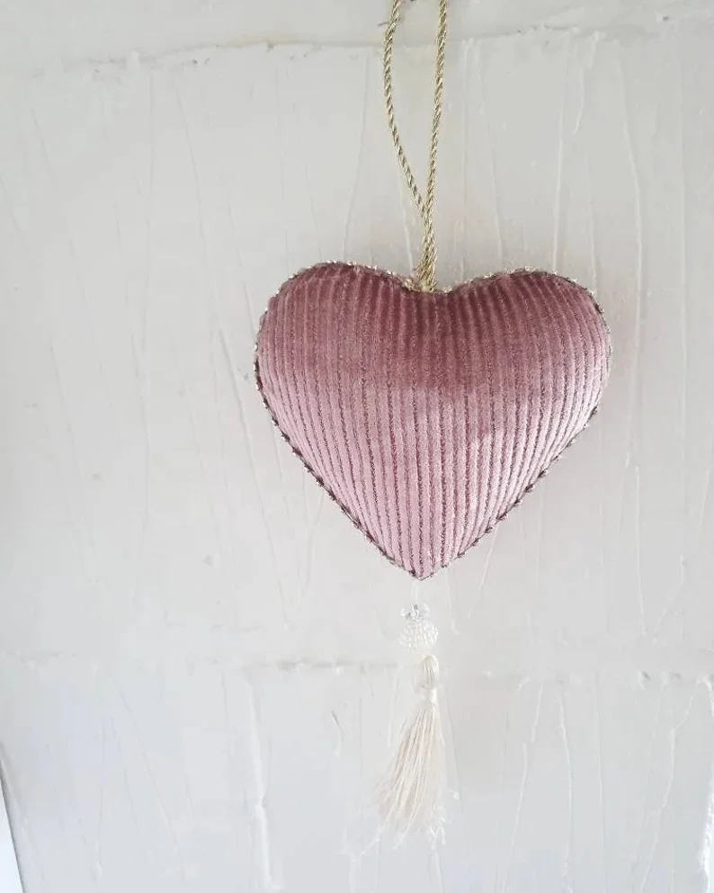 Velvet Hanging Heart and Star Decorations Set in Pink Velvet Tones with Glossy Tassel Hanging on Xmas Tree