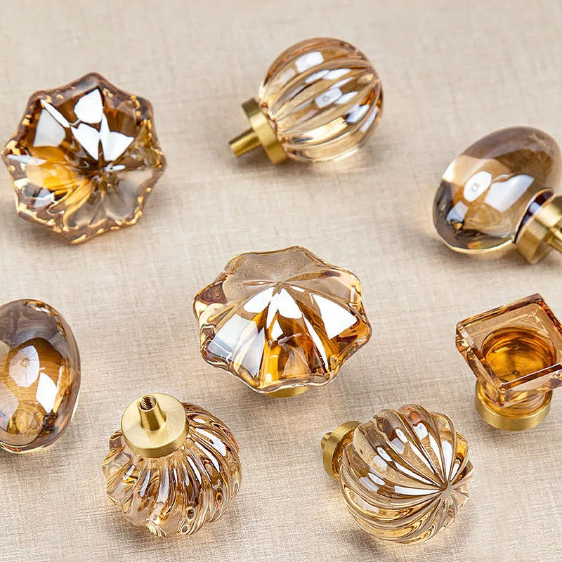 Wholesale Modern Small Furniture Single Hole Knob Handle Acrylic Brass Crystal Wardrobe Cabinet Drawer Cabinet Door Knobs