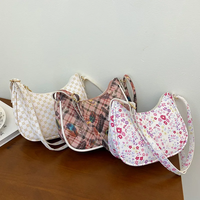 Simple Style Fashionable Ladies Sling Shoulder Bag Cute Pattern Pu Leather Handbags Flower Casual Crossbody Bag For Women