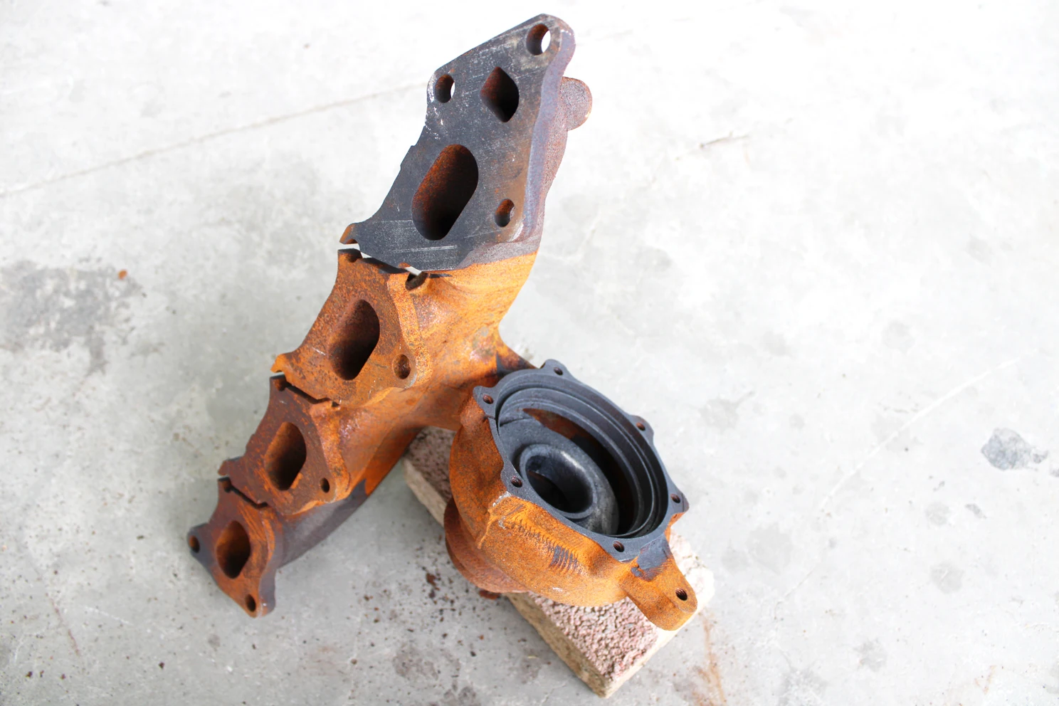 support air shipping Ready to ship handheld 200w pulse laser cleaning machine 300W for car engine Easy to move