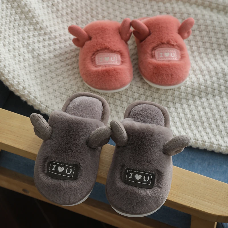 2021 Amazon hot sale girls cute  shoes home non-slip indoor warm baby soft-soled cotton fur slippers for children