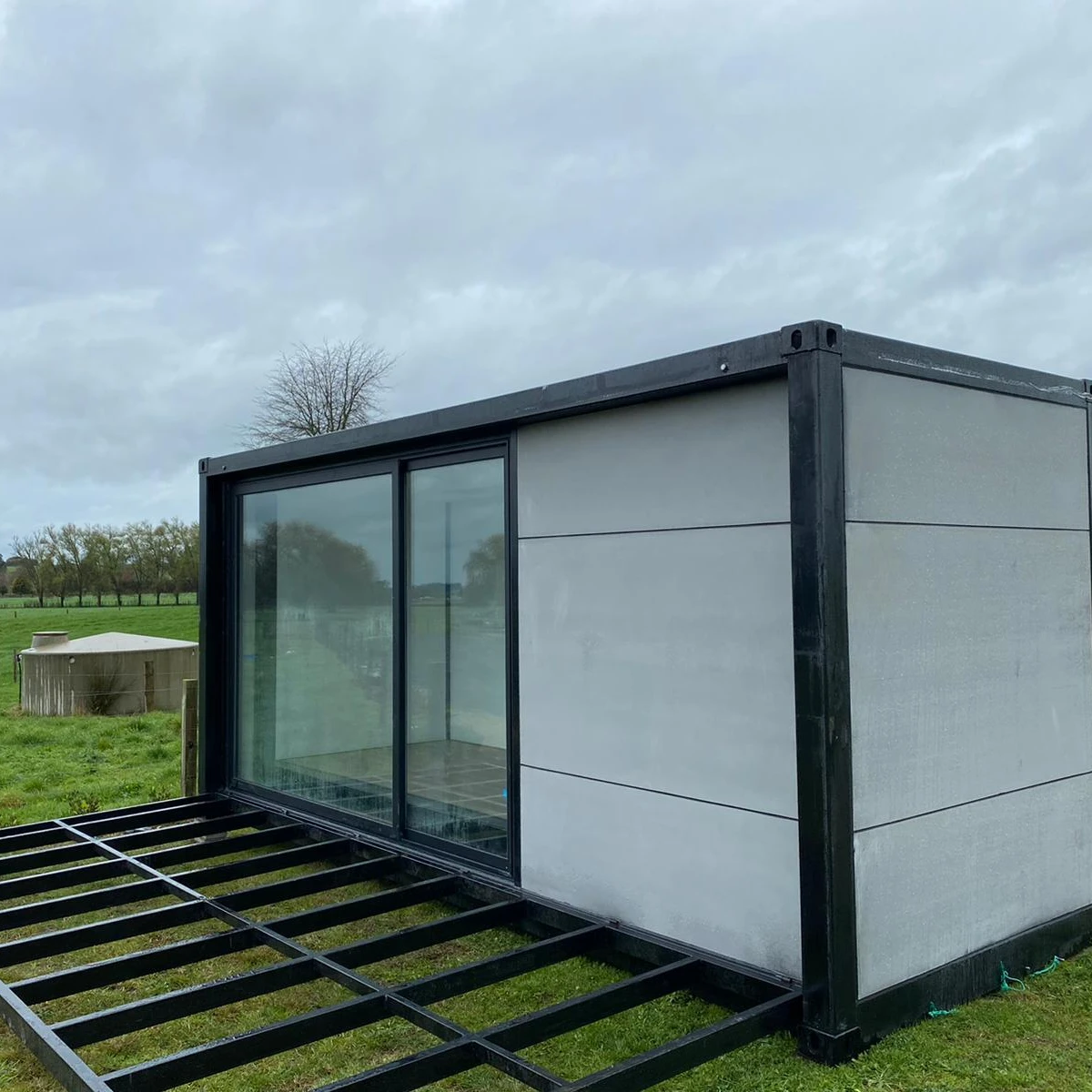 Полностью оснащенный Контейнер для