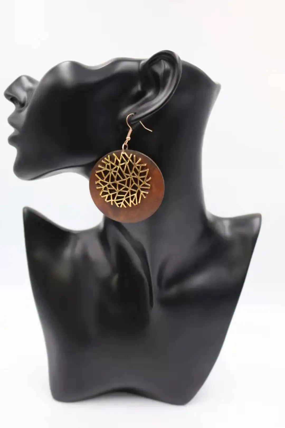 
SH131 2020 New exquisite fashion round Wood Earrings for women 