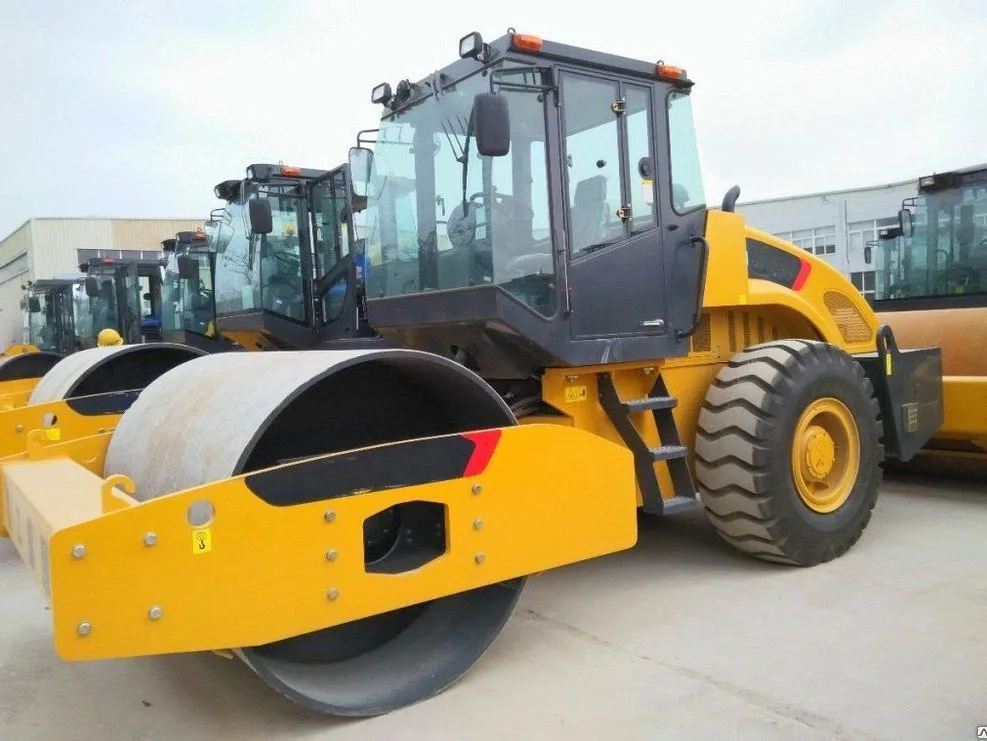 Road Machinery 16 ton Roller with Spare Parts XS163J