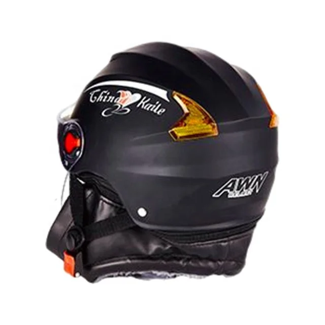 Hot Selling Half Face Motorcycle  Riding Helmet With Eps Inner Lining And Detachable Scarf  For Adults Motorcycle