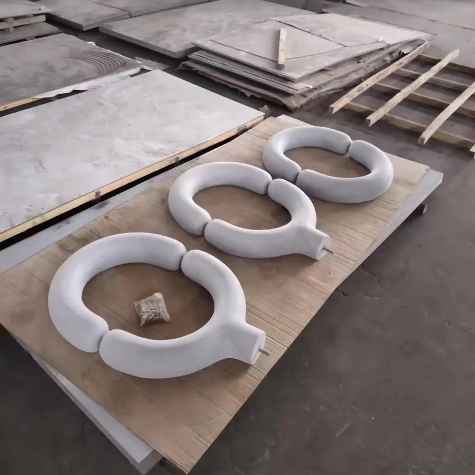 Shopping mall window display mirror circle wall art decor life size statue home decor resin fiberglass sculpture factory supply