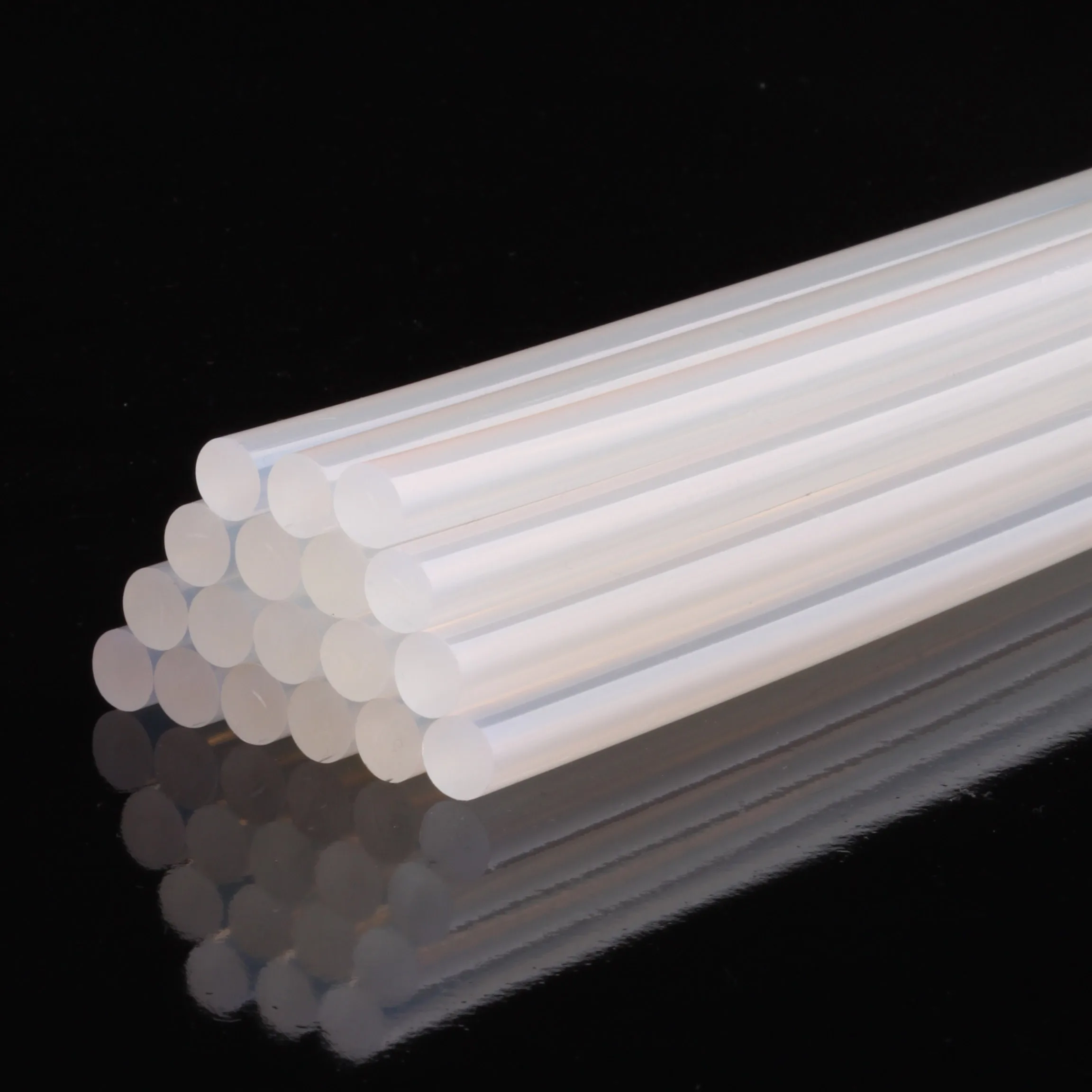 Wholesale hot melt glues nice viscosity eva glue sticks 11mm transparent