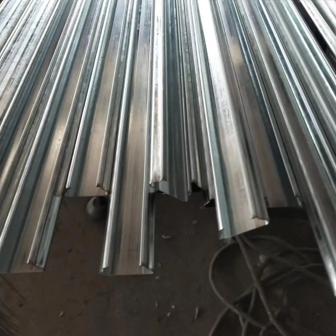 Greenhouse Film Lock Channel Wire Plastic Wiggle Wire and Greenhouse Accessories Galvanized Lock channel