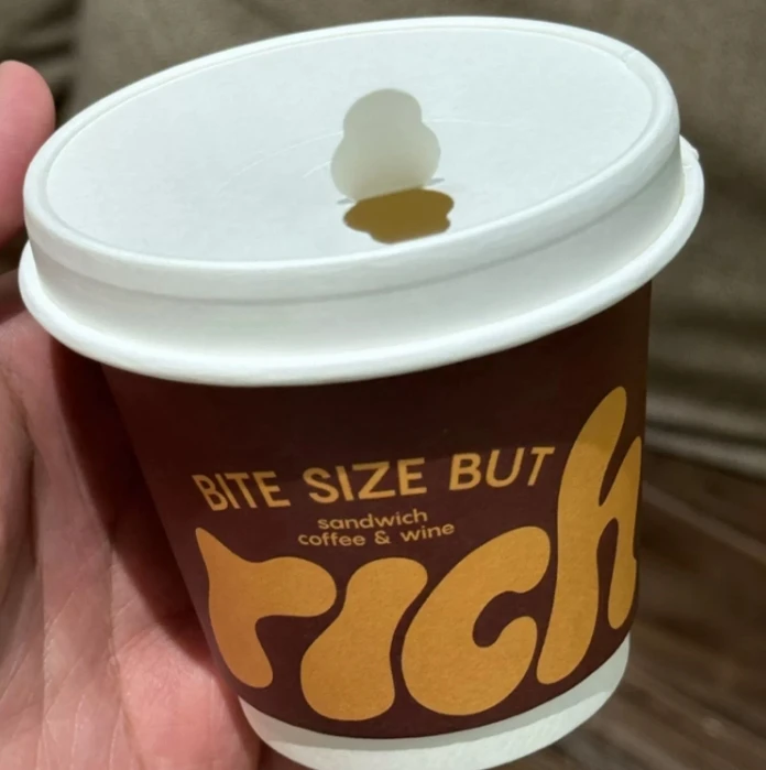 white/ kraft 80 90 mm customized coffee paper disposable cups with cardboard plastic cup lids paper lid cup cover