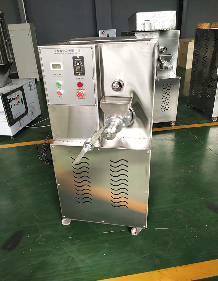 Automatic corn roaster corn puff making puffed corn snacks machine
