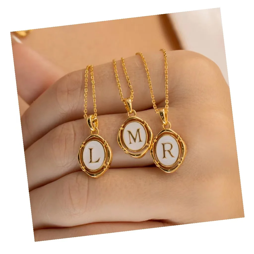 Fashion Minimalist Anti Tarnish Stainless Steel Oval Shaped 26 Letter Pendant Necklace Fine Gold Plated Choker Jewelry for Women