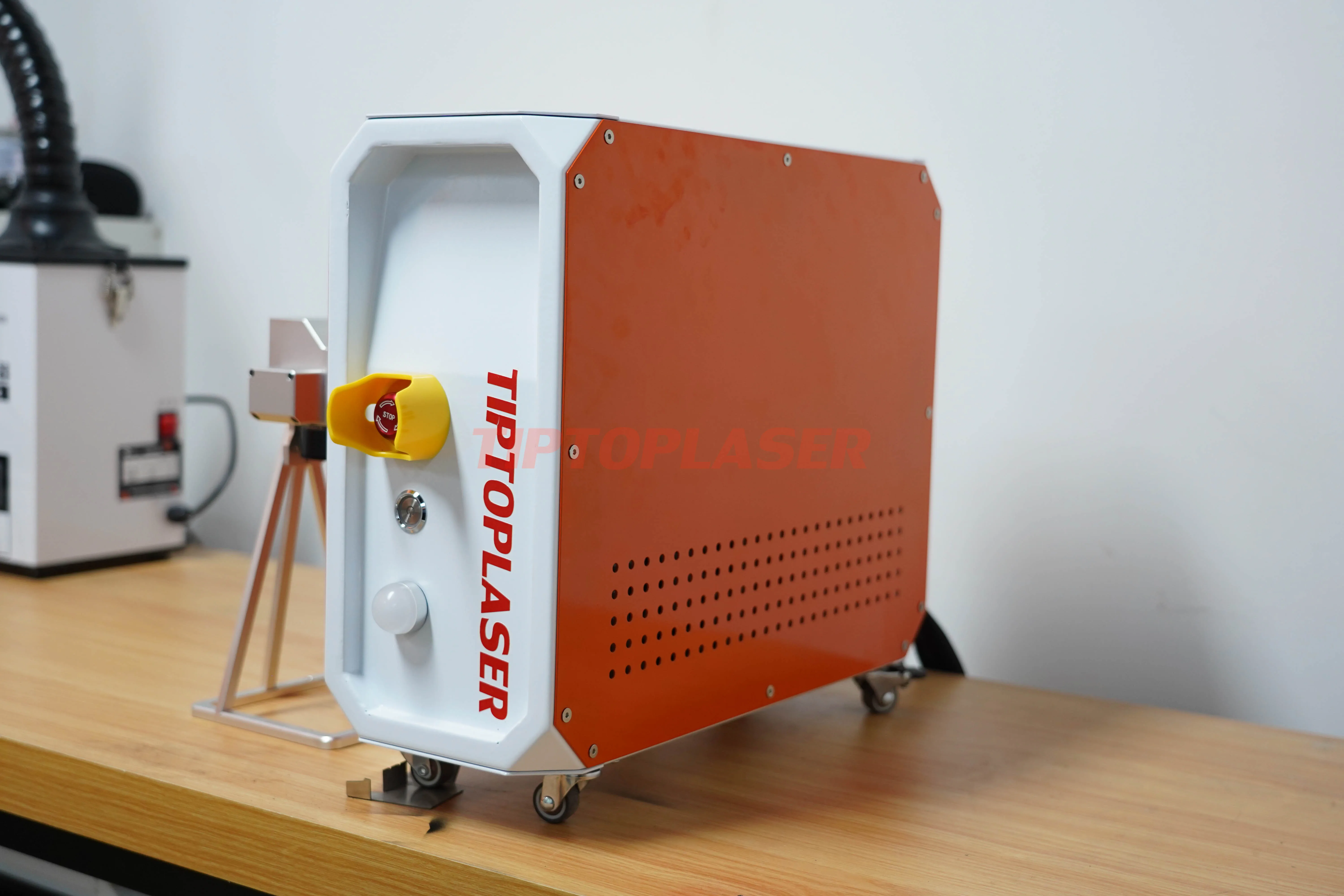 100w 200w 300w Portable Pulse Laser Cleaning Cutting Marking Machine for Rust Paint Oil Removal Metal Rust Removal Price