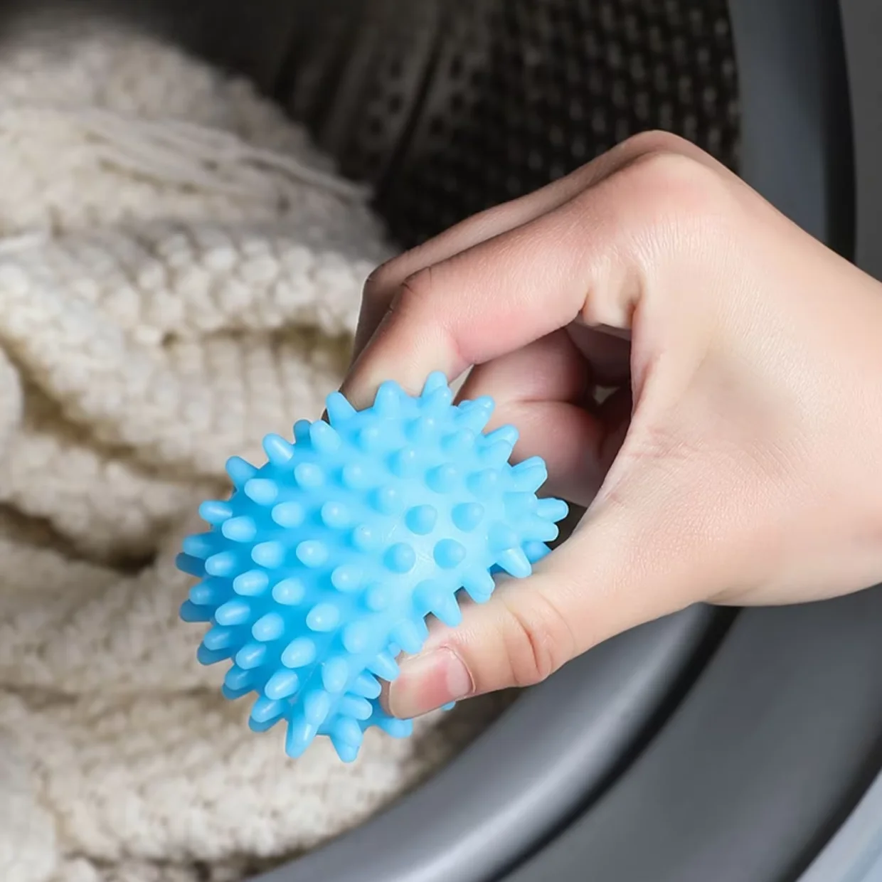 Household cleaning products Plastic silicone laundry balls Washing machine washing and drying magic laundry balls