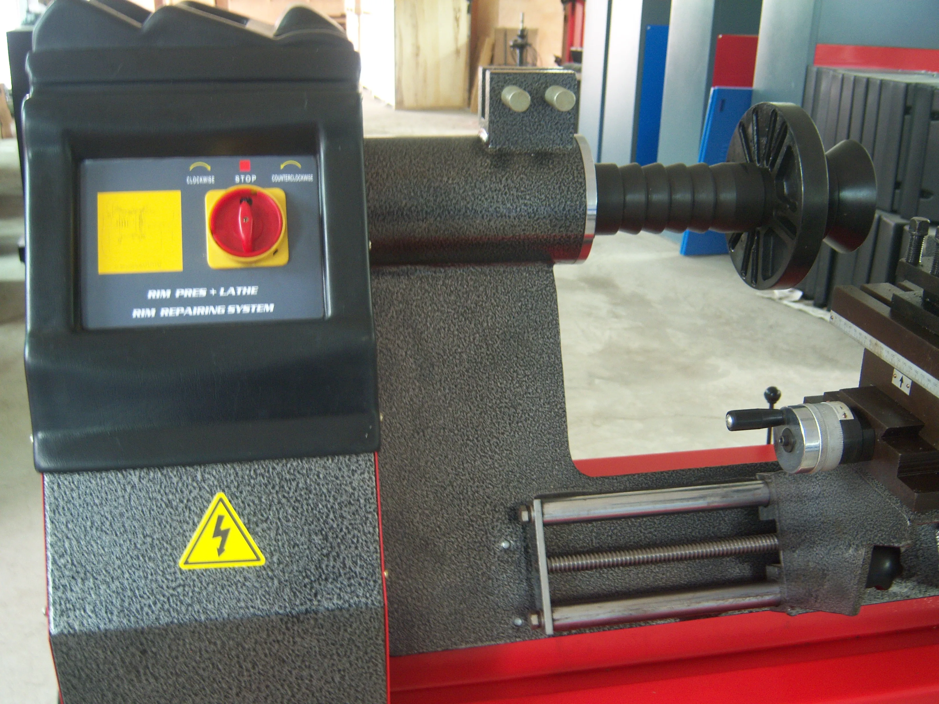 YL-95 Automatic  Rim Straightening Machine rim repair machine
