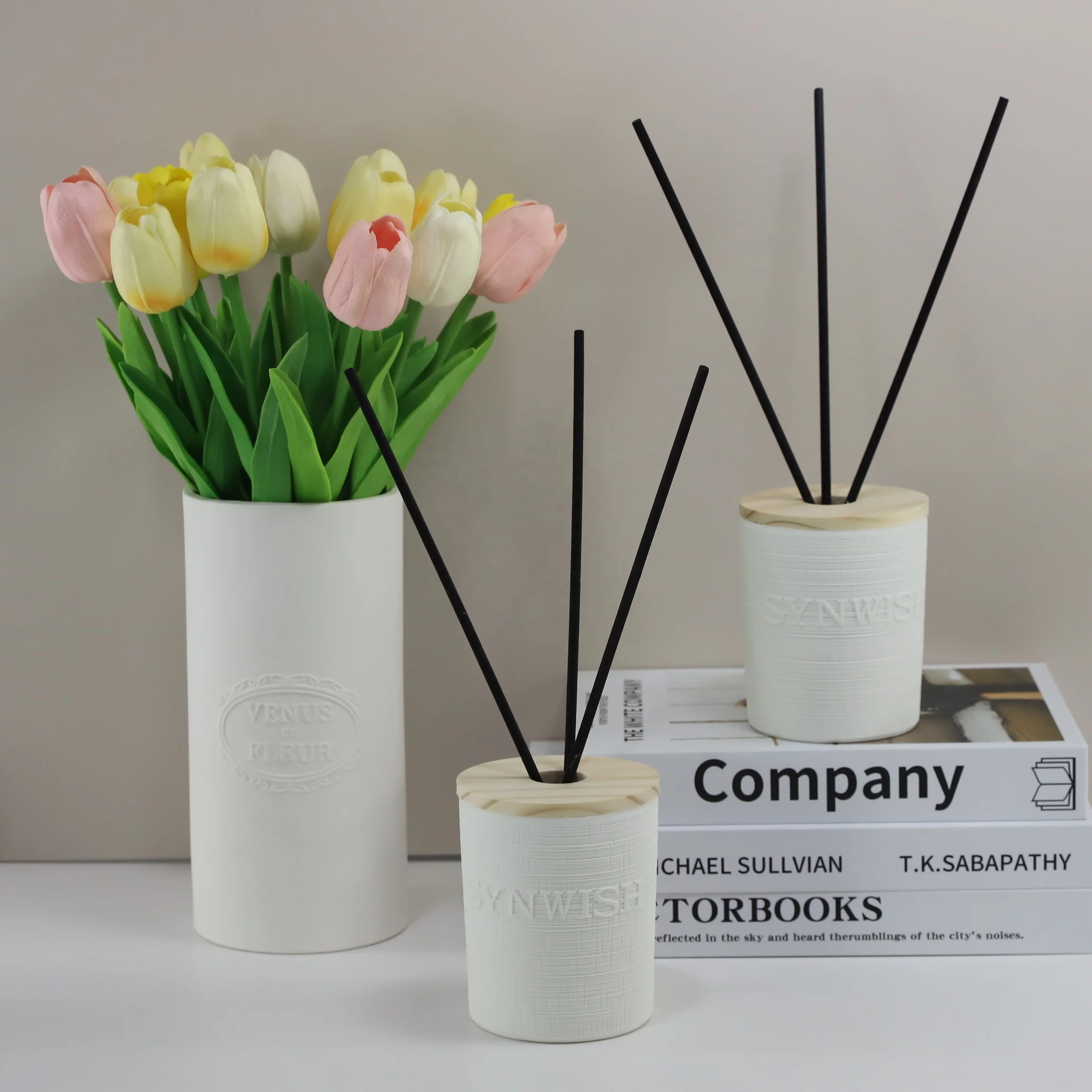 Wholesale 300ml air freshener diffuser empty reed sticks diffuser ceramic perfume bottle with cap