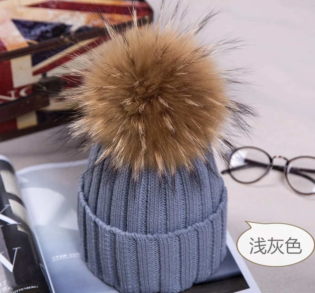 2024Autumn and winter new knitted hat lady South Korean raccoon fox raccoon big fur ball wool hat knitting wholesale