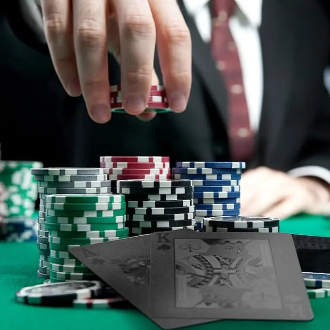 Waterproof Poker Cards and Playing Cards with Custom Logo Flexible Plastic PVC and Classic Black Trick Cards Magic Poker Suit