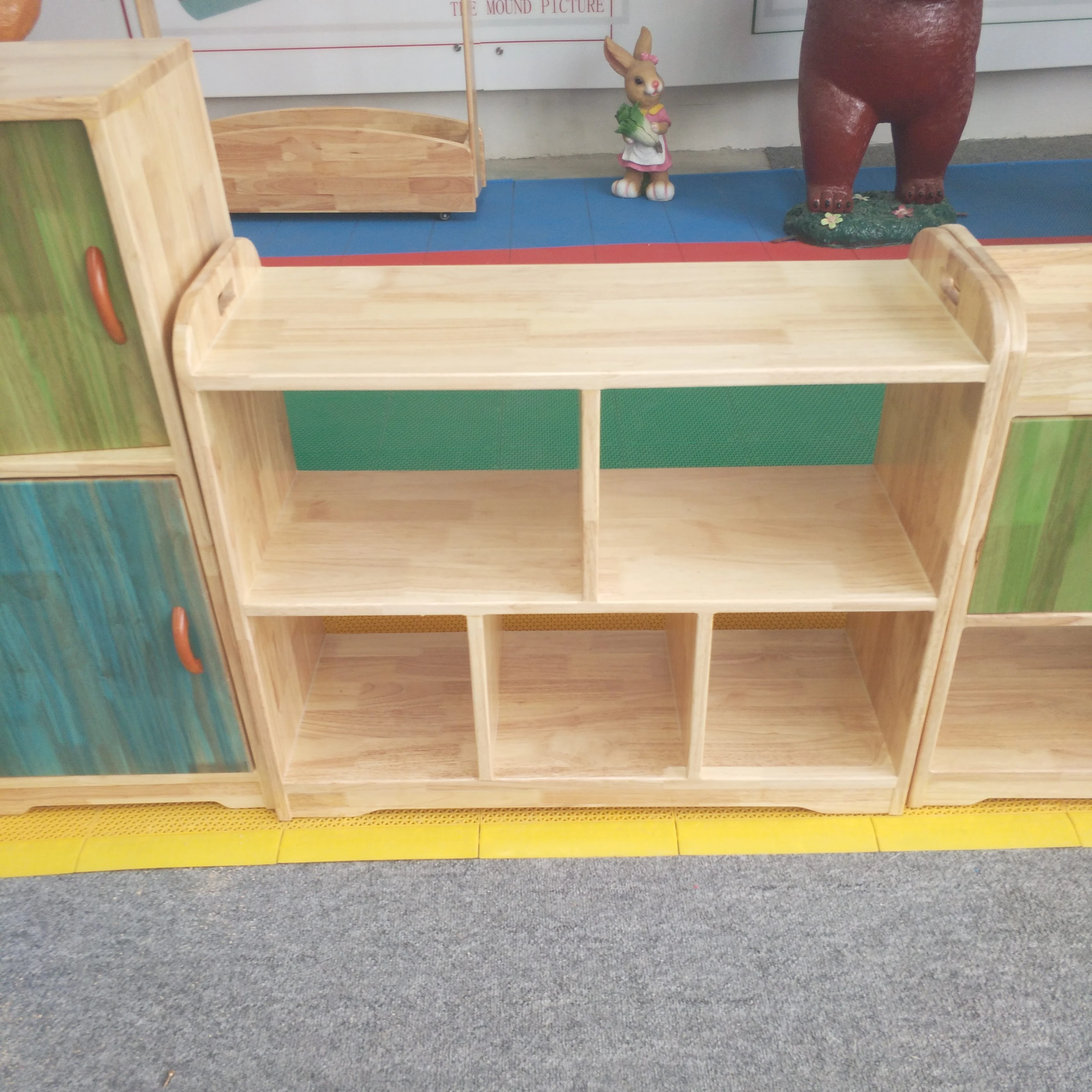 Children Kindergarten Furniture Wooden School Cabinets Customized Day-care Cabinet