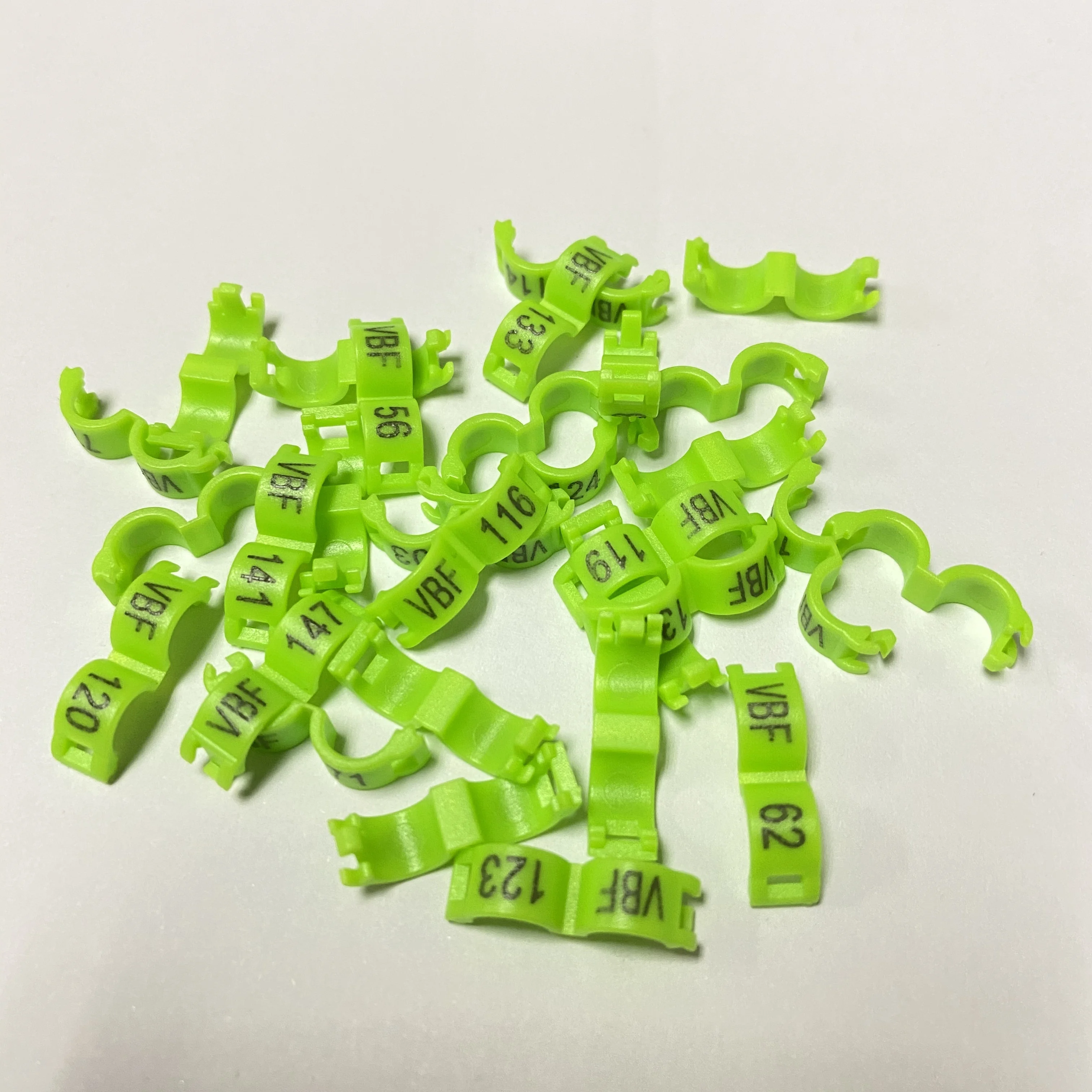 Colorful Rings With White Letter Plastic Tag Ring For Bird Foot Racing Pigeon Leg Split Bird Foot .AA