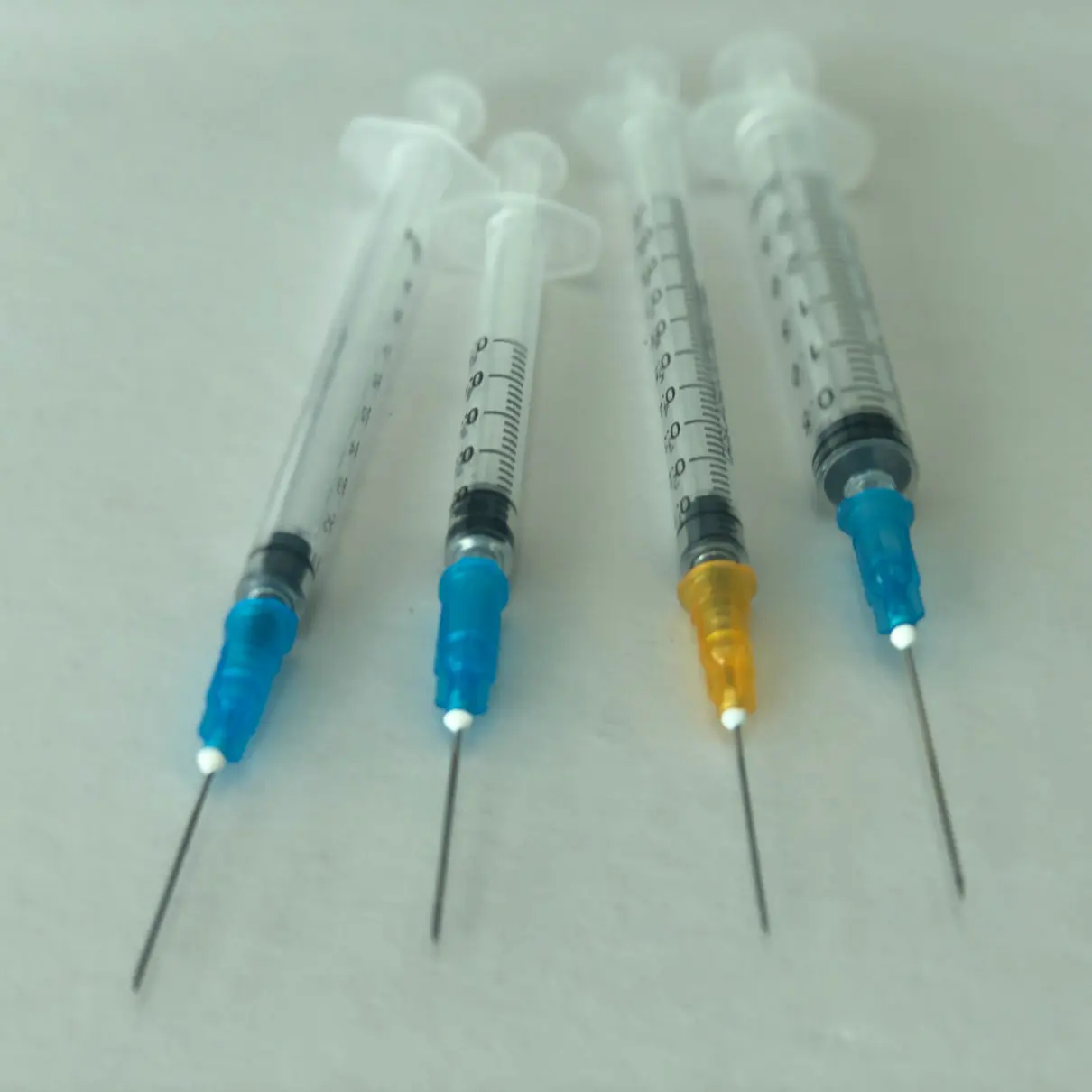 
sterile syringe 0.3ml 0.5ml 1ml 3ml with needle 23G x 1 