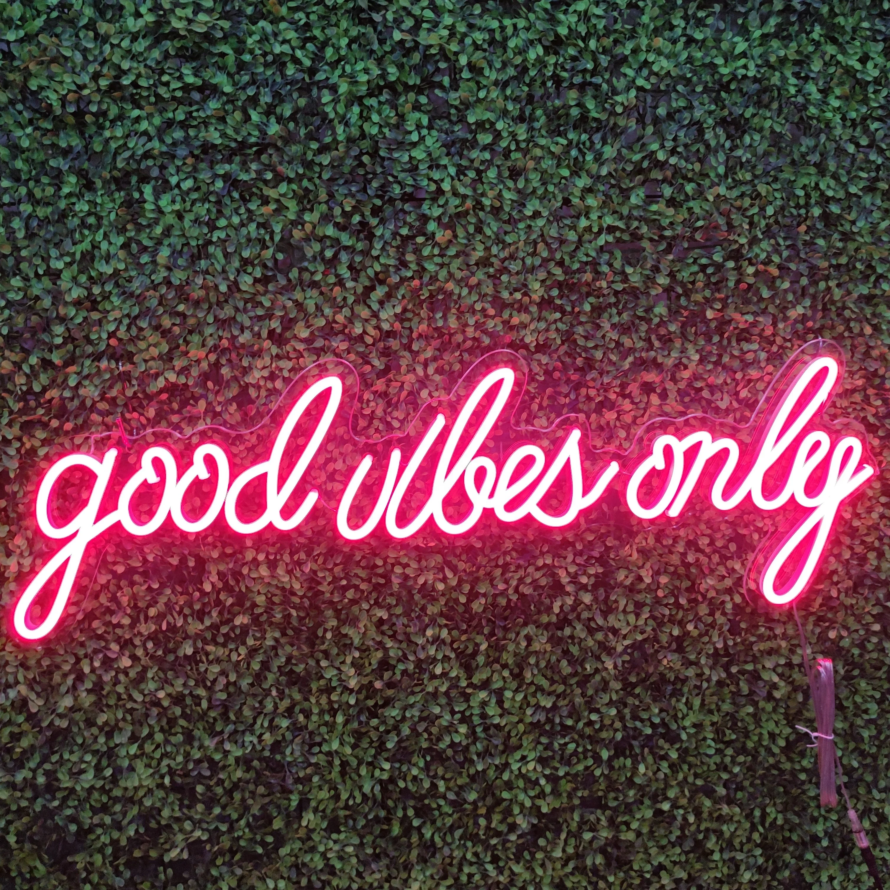 Koncept New Arrival Custom Led Neon Sign Happy Birthday Light Bulb Led Sign