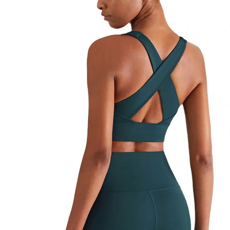 Solid color high impact high waist custom bra and shorts activewear sport wear 2 piece women set