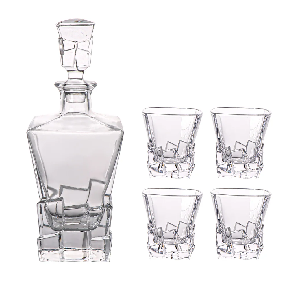 Hot Selling Glass Whisky Decanter Cheap Engraved Design Decanters Whisky glass sets