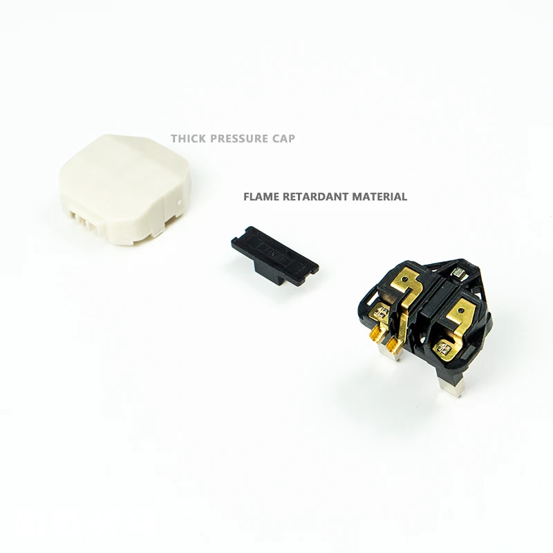 BS 3 PIN 2 Cores Brass PBT Type-G UK Male 220V AC Power Cord Plug Insert