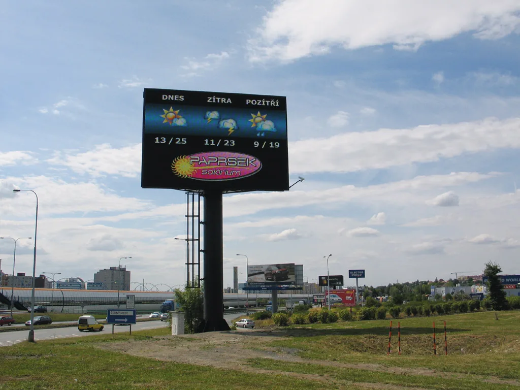Big Advertising Display P5 Outdoor Fixed LED Video Wall front service LED Module