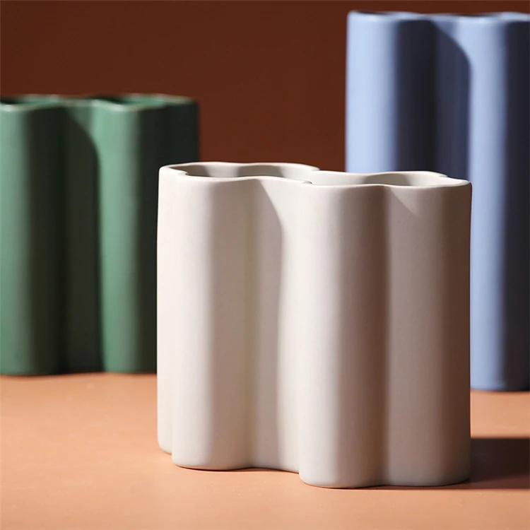 
American Simple Design Home Room Ceramic Illustration Floral Vase Decoration 