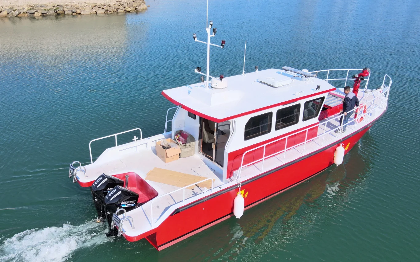 Long Aluminum Fire Fighting Rescue Work Boats with with Monitor Fire Pump