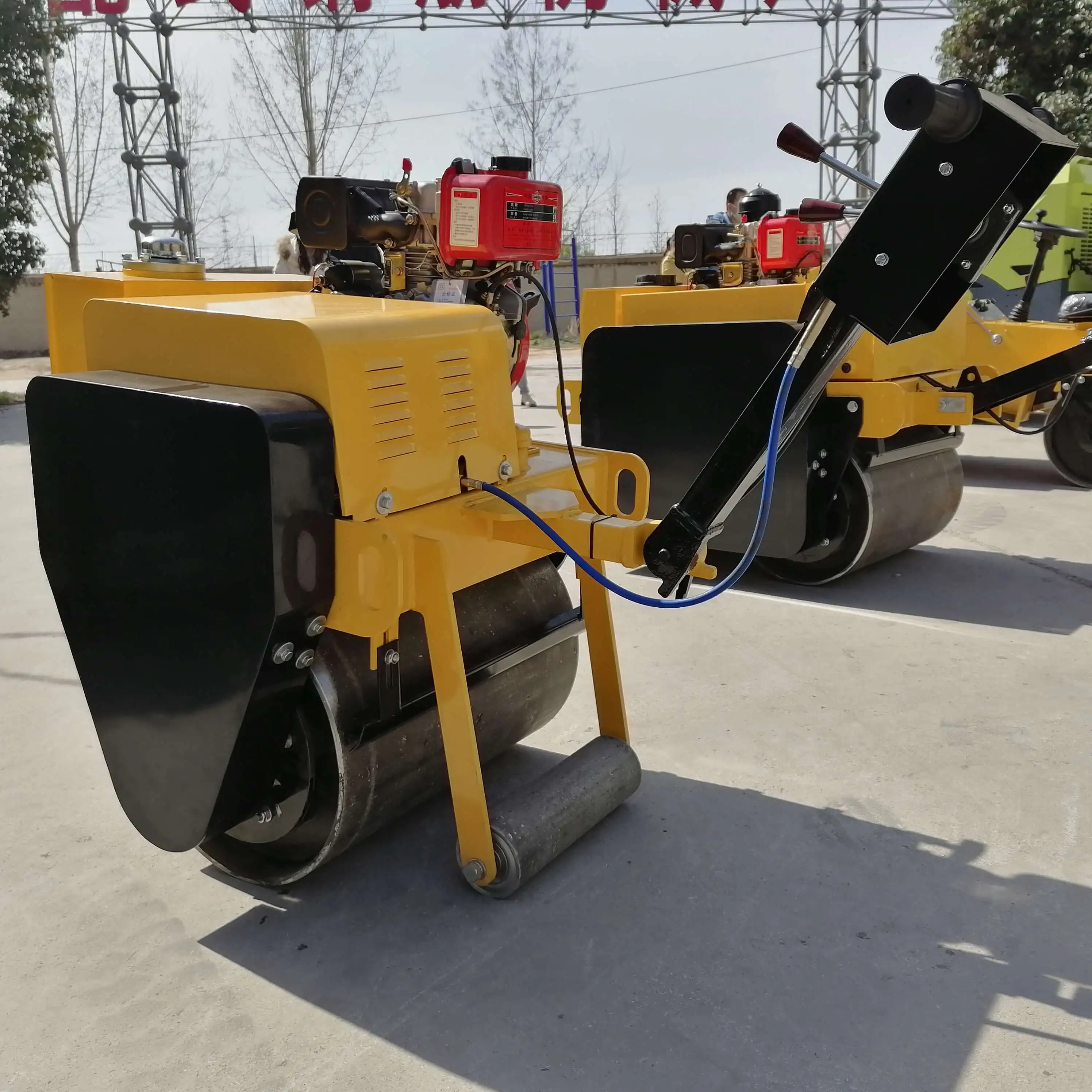 Portable 0.33 Ton 1Ton 1.5 Ton 2 Ton Ride On Tandem Small Compactor Two Wheel Vibrating Drum Road Roller