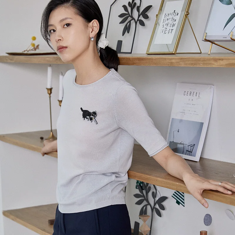 High quality fashion office lady O-neck embroidered T-shirt grey