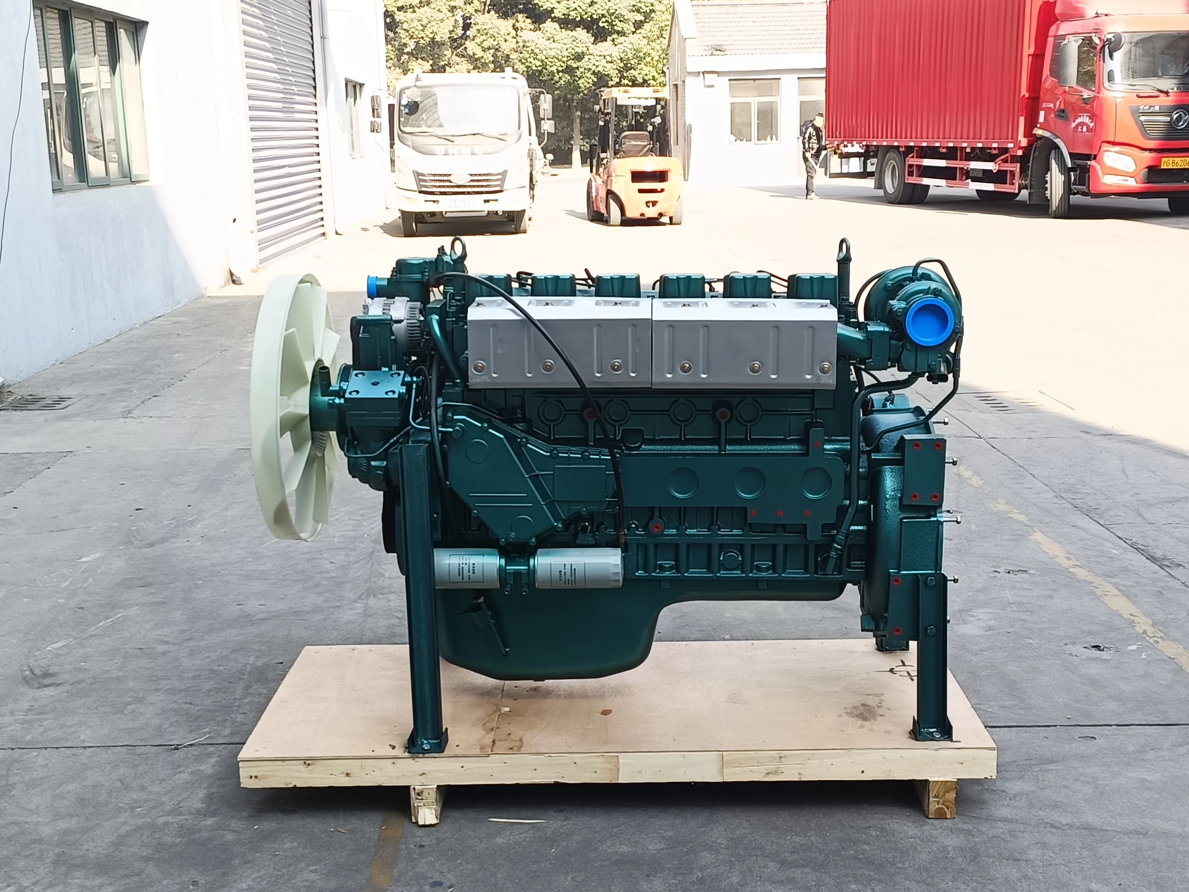 Good price SCDC D10.38-50 Diesel Engine water cooled  motor 274 kw/372 hp/2000 rpm for pickup