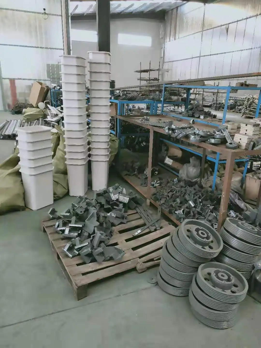 
QingDao DaPeng Double warp shaft high speed heavy water jet loom wholesalers 