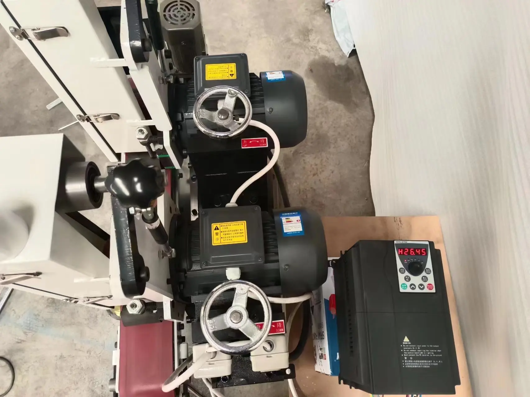 Steel plate sheet polishing machines to polish metal bar surface polisher machine