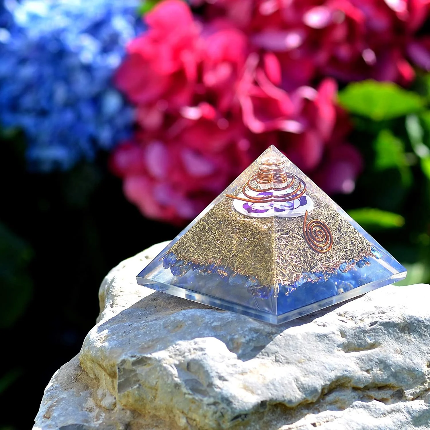 Orgone Pyramid Energy Generator Third Eye Chakra Symbol Orgonite Lapis Lazuli Crystal Pyramid with Brass Metal