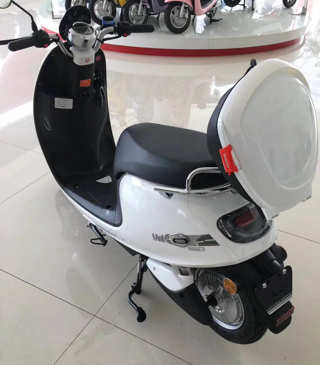 Wholesale  1000W 72V 20AH Lead Acid  2 Wheels 10 inch Adult Electric Mobility Scooter with Seat for Sale