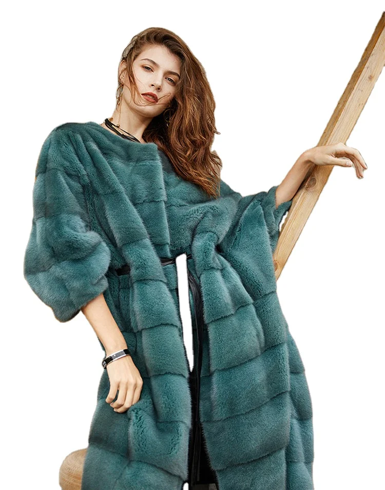 
 Шуба женская из натурального меха норки  