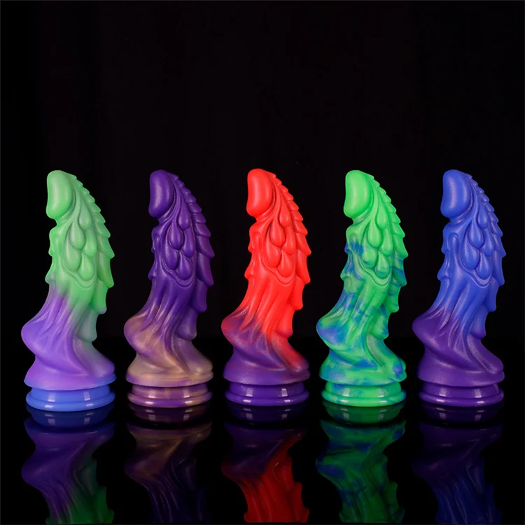 Night Glowing Soft Random Bending Strong Suction Cup Dragon Anal Dildo Para Mujer