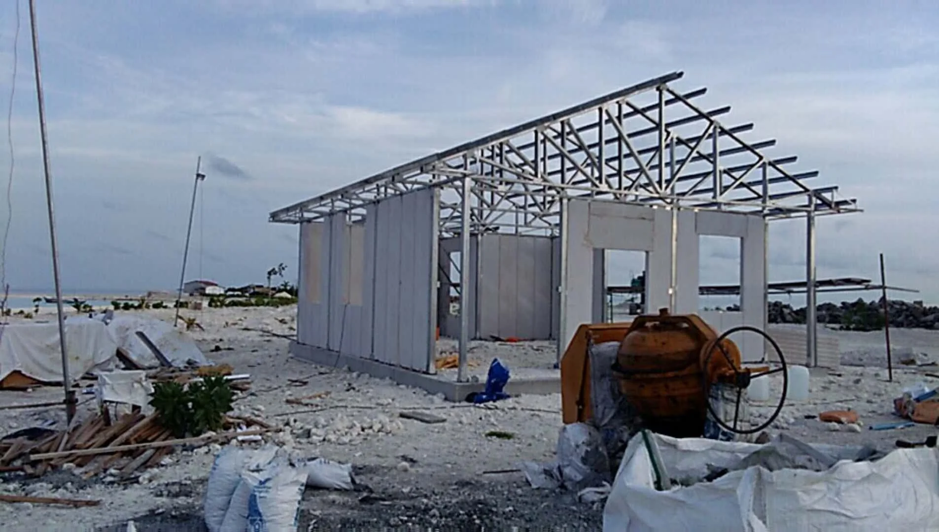 Hot sale cheap affordable one storey two bedroom economic tiny home prefab house