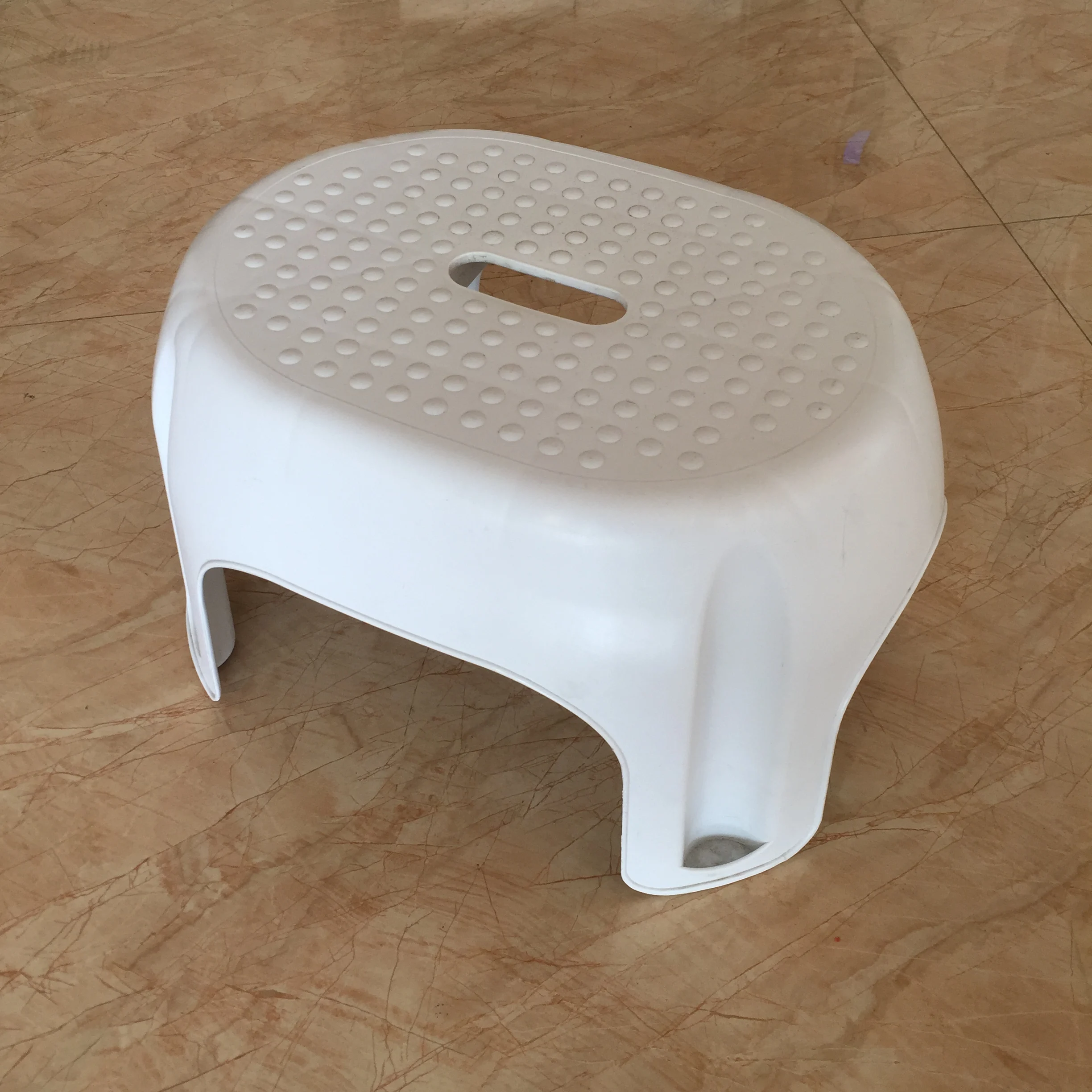 2024 new children plastic round anti slip bathroom step stool