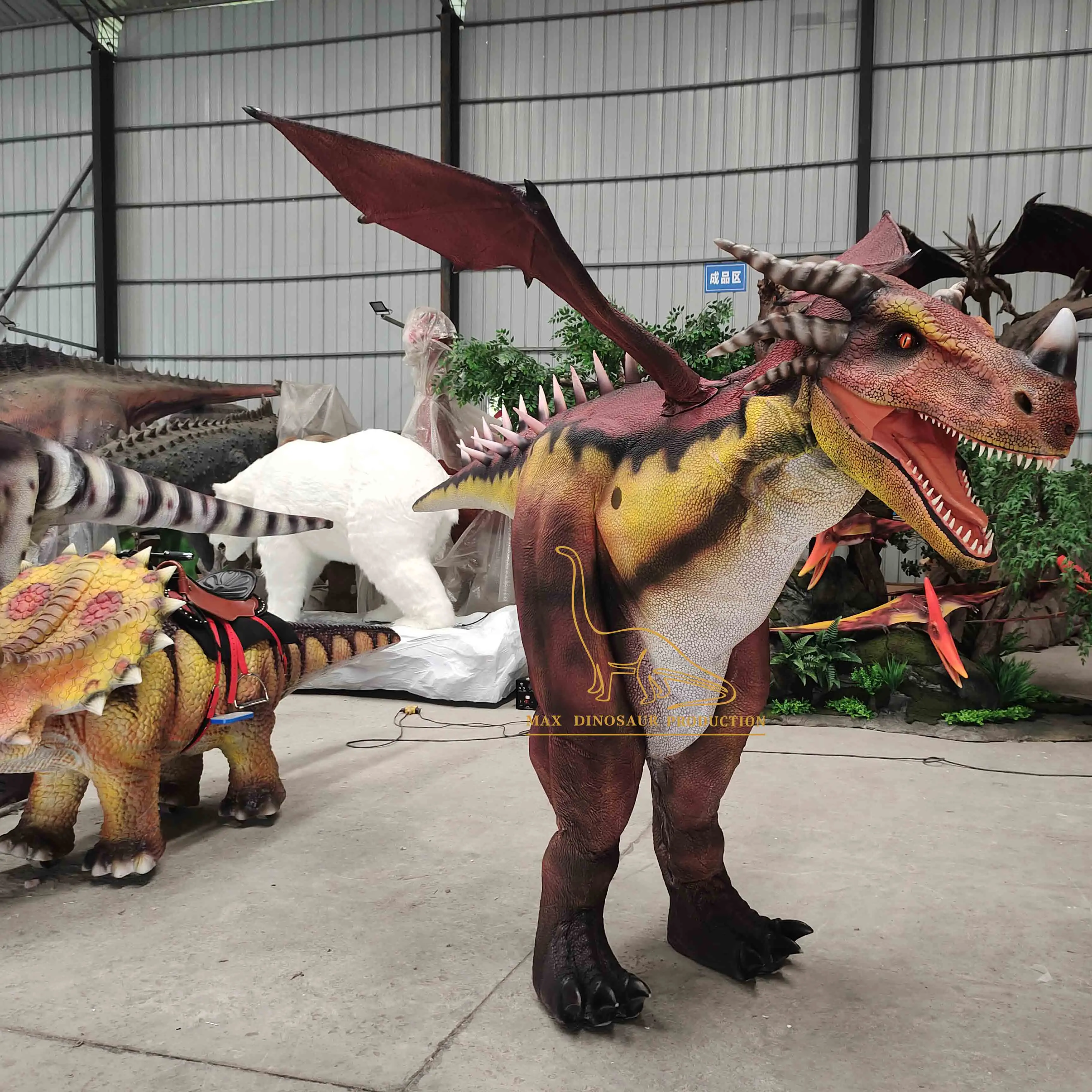 Wearable Simulation Dinosaur Costume Animatronic Model For Adults Animatronic Dragon Costume