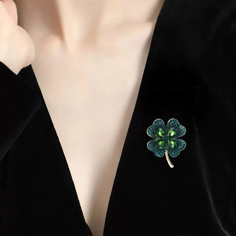 Luxury Design 18k Gold Plated Large Rhinestone Brooch Pins Clover  Brooch Women  Channel Brooch Pins